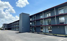 Travelodge By Wyndham Orlando At Heart Of International Drive